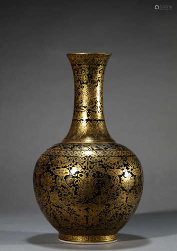 A Chinese Porcelain Gilt-Inlaid Vase Marked Yong Zheng