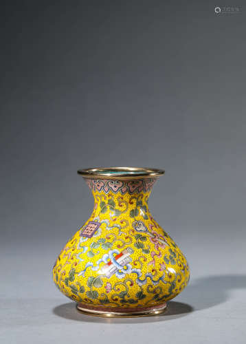 A Chinese Enamel Painted Eight 
Treasures Vase
