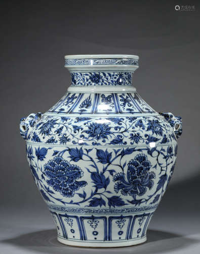 A Chinese Porcelain Blue and White Interlock Branches Jar