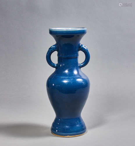 A Chinese Porcelain Blue-Glazed Vase