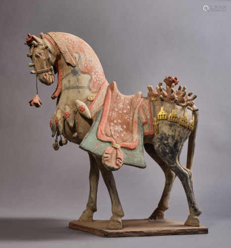 A Chinese Porcelain Tri-Color Horse