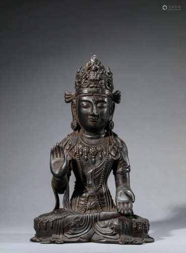 A Chinese Bronze Guan Yin Statue