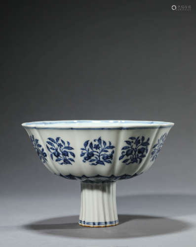 A Chinese Porcelain Blue and White Stem Bowl Marked Xuan De