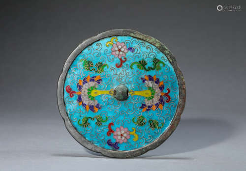 A Chinese Cloisonne 
Enamel Bowl and Tray Marked Qian Long