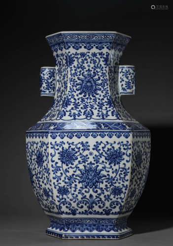 A Chinese Porcelain Blue and White Interlock Branches Arrow ...