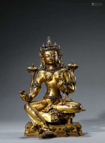 A Chinese Gilt-Bronze 
AvalokiteshvaraStatue