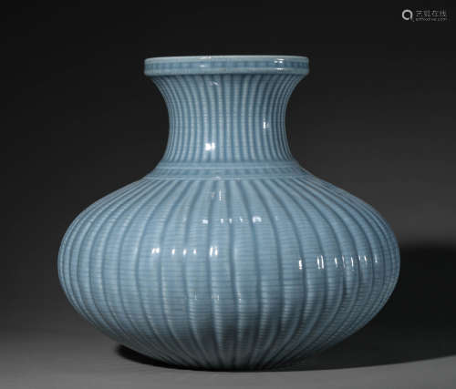 A Chinese Porcelain Celadon-Glazed Vase Marked Yong Zheng