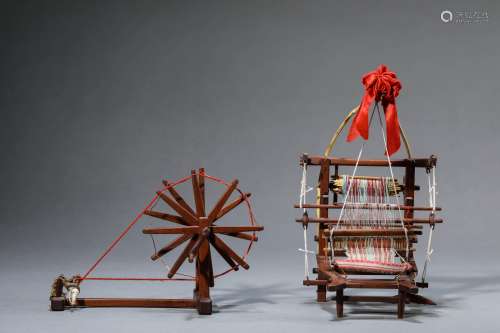 A Set of Chinese Weaving Machine