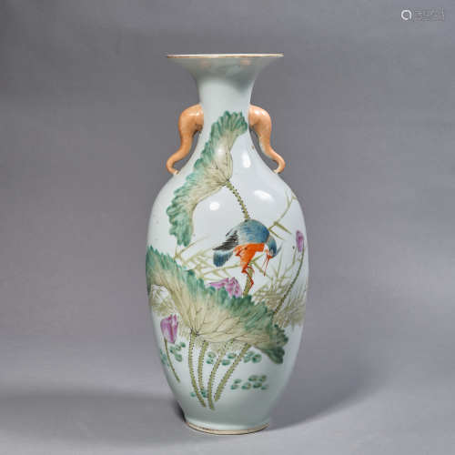 A Chinese Porcelain Famille 
Rose Bird and Flower Vase