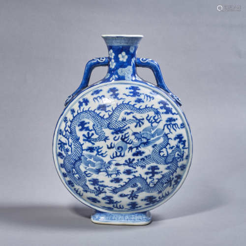 A Chinese Porcelain Blue and White Moonflask