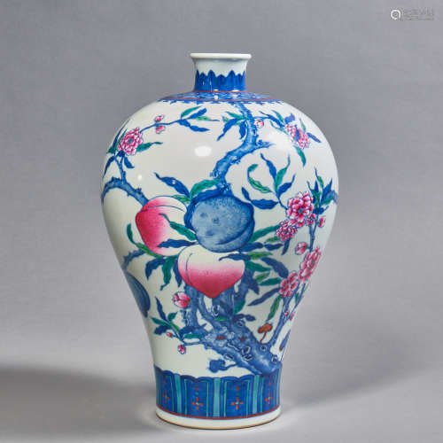 A Chinese Porcelain Blue and White
 Meiping Vase