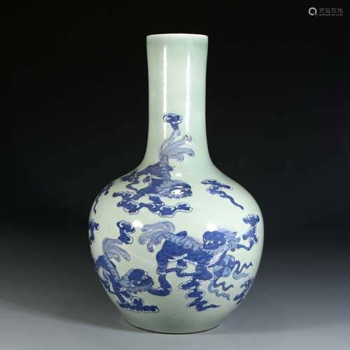 Green Glaze Blue And White Porcelain 