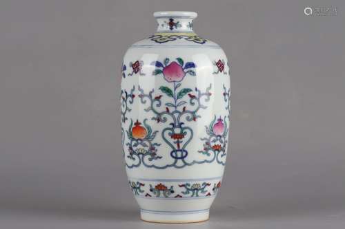 Qing Dynasty Yongzheng Period Doucai Porcelain 