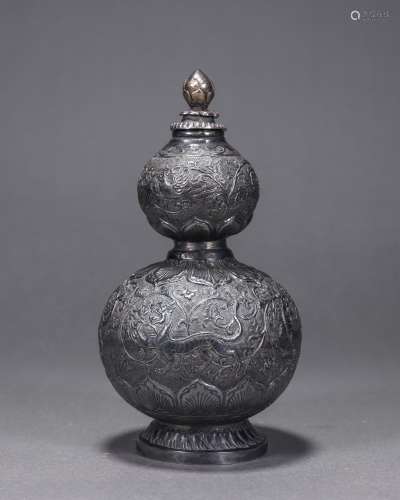 銀制攢刻鳥獸紋葫蘆瓶