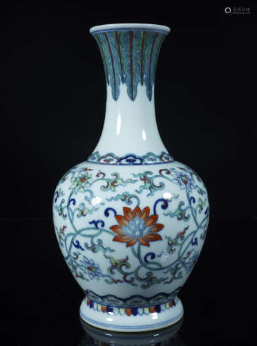 Yongzheng Doucai Scrolling Lotus Globular Vase