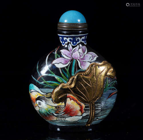 Bird-and-Flower Snuff Bottle