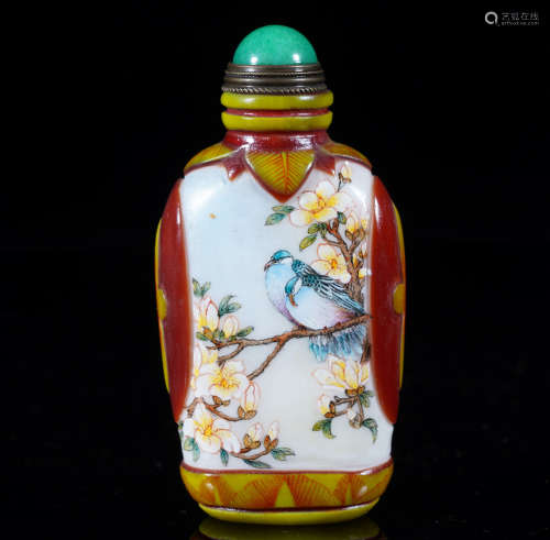 Qing Dynasty Bird-and-Flower Snuff Bottle