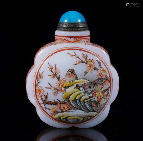 Qing Dynasty Bird-and-Flower Snuff Bottle