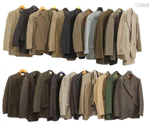 Assorted gents suits and jackets (part rail)Condition report...