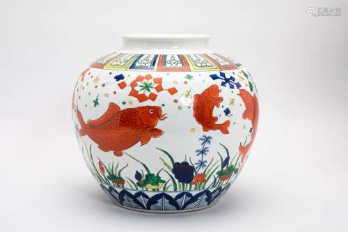 A MING STYLE WUCAI FISH JAR