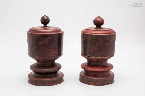 A PAIR OF RED LACQUERED WOOD OFFERING CONTAINERS