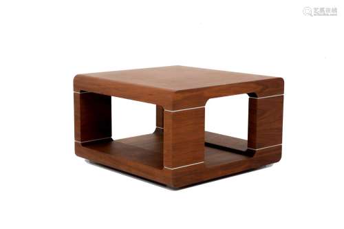 A CONTEMPORARY SQUARE COFFEE TABLE