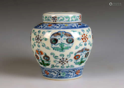 Blue and White Kiln Jar in Butterfly Design from Ming大明成化...