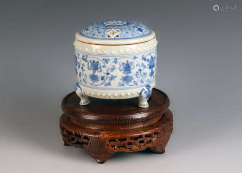 White and Blue Kiln censer from Ming大明成化八宝香炉
