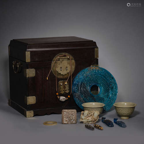 Qing Dynasty of China,Wooden Treasure Chest