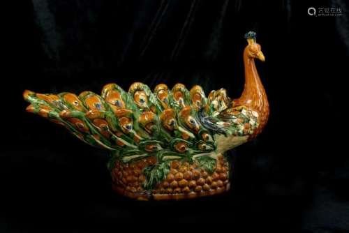 Tri-colored Kiln in Peacock form from Tang唐代三彩孔雀