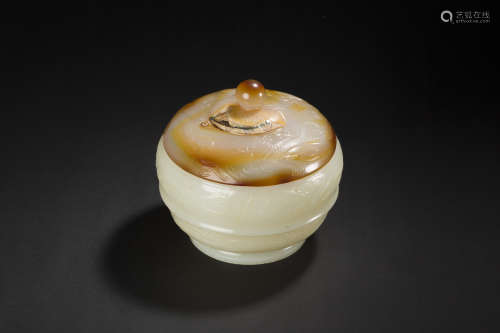 Agate Jade Container with Dragon Design from Qing清代玛瑙盖玉...