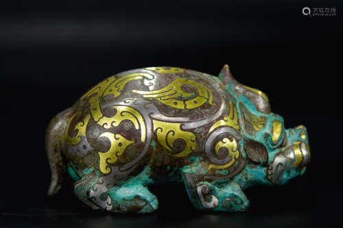 Copper and Golden Silvering Ornament in Beast form铜错金银兽