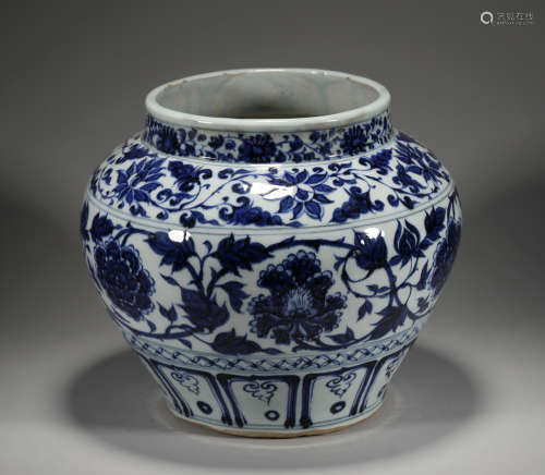 A 16th century Chinese blue and white vase