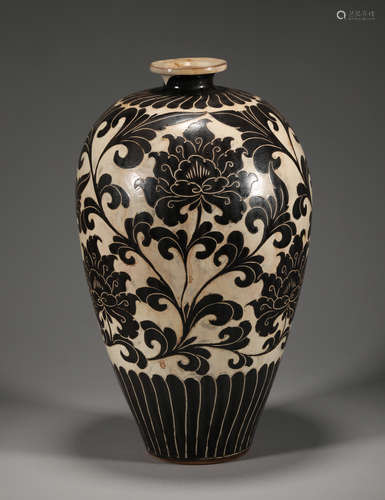 Black and white zhou kiln vase of Song Dynasty China