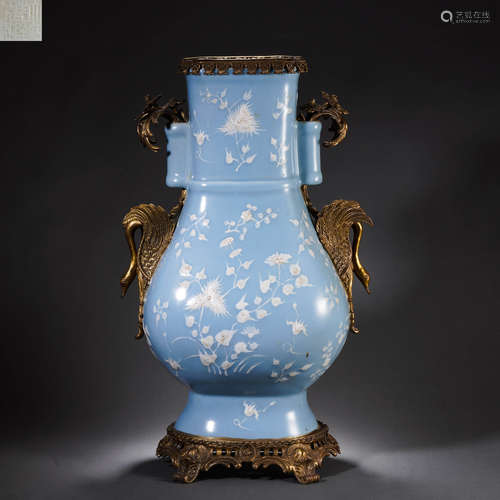 Sky-Blue Glaze Floral Pierced Zun