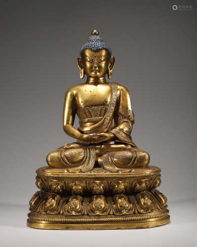 Chinese qing Dynasty gilt bronze Buddha sitting statue