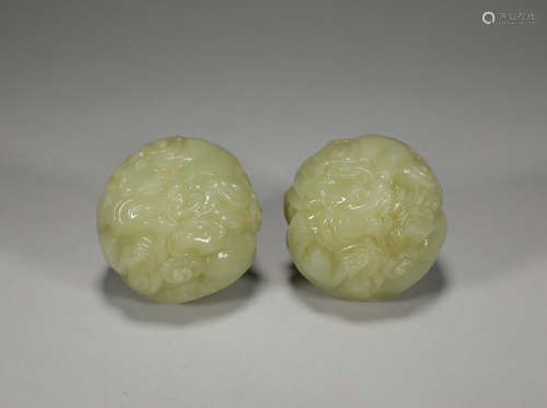 Hetian yellow jade dragon beads of The Qing Dynasty