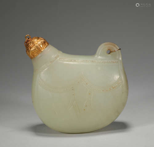 Hetian jade wine pot was produced in Tang Dynasty of China