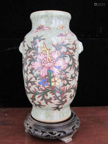 Antique Chinese Chrysanthemum Crackle Ware Vase