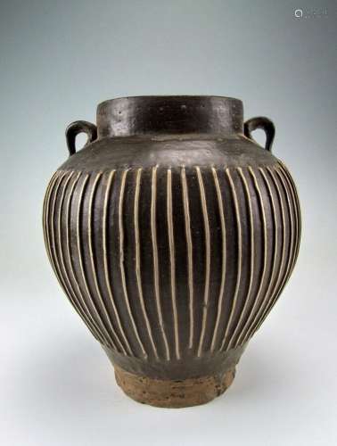 CHINA ANTIQUE CIZHOU WARE PORCELAIN RIBBED VASE WITH 2 HANDL...