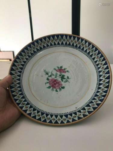 Pair of Antique Chinese Export Porcelain plate