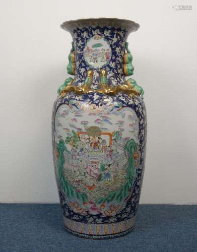 LARGE CHINESE BOTTOM VASE