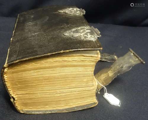 DUTCH BIBLE OF THE 18TH CENTURY