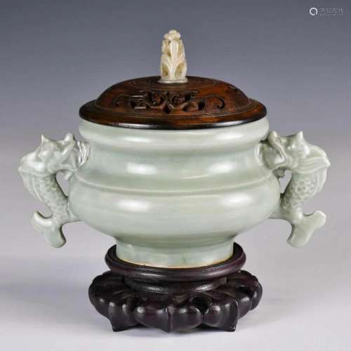 A Chinese Longquan Incense Burner w/Stand Ming