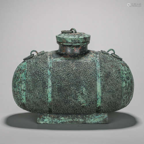 夔龍紋青銅繭型壺