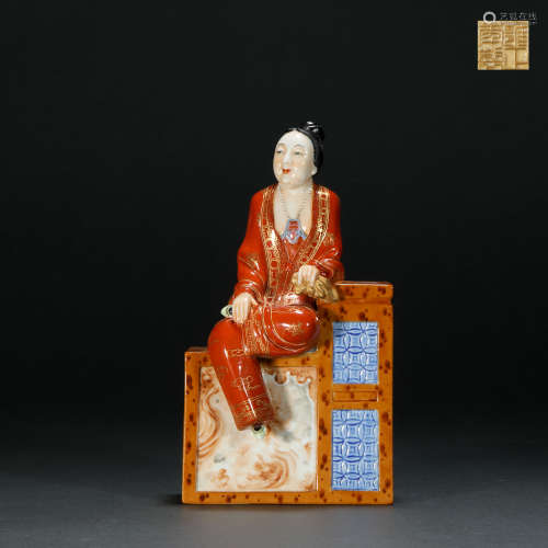 清代木紋釉琺瑯彩人物瓷擺件