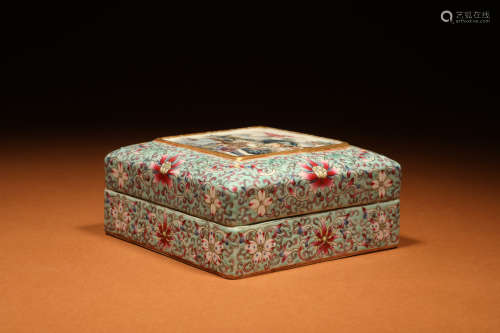 清 粉彩山水花卉方形盖盒