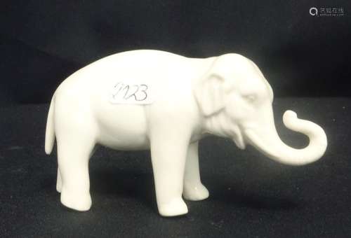 PORCELAIN FIGUR "ELEPHANT"