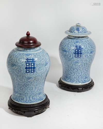 Two similar Chinese blue and white porcelain covered baluste...