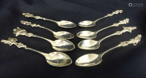 8 SILVER SPOONS